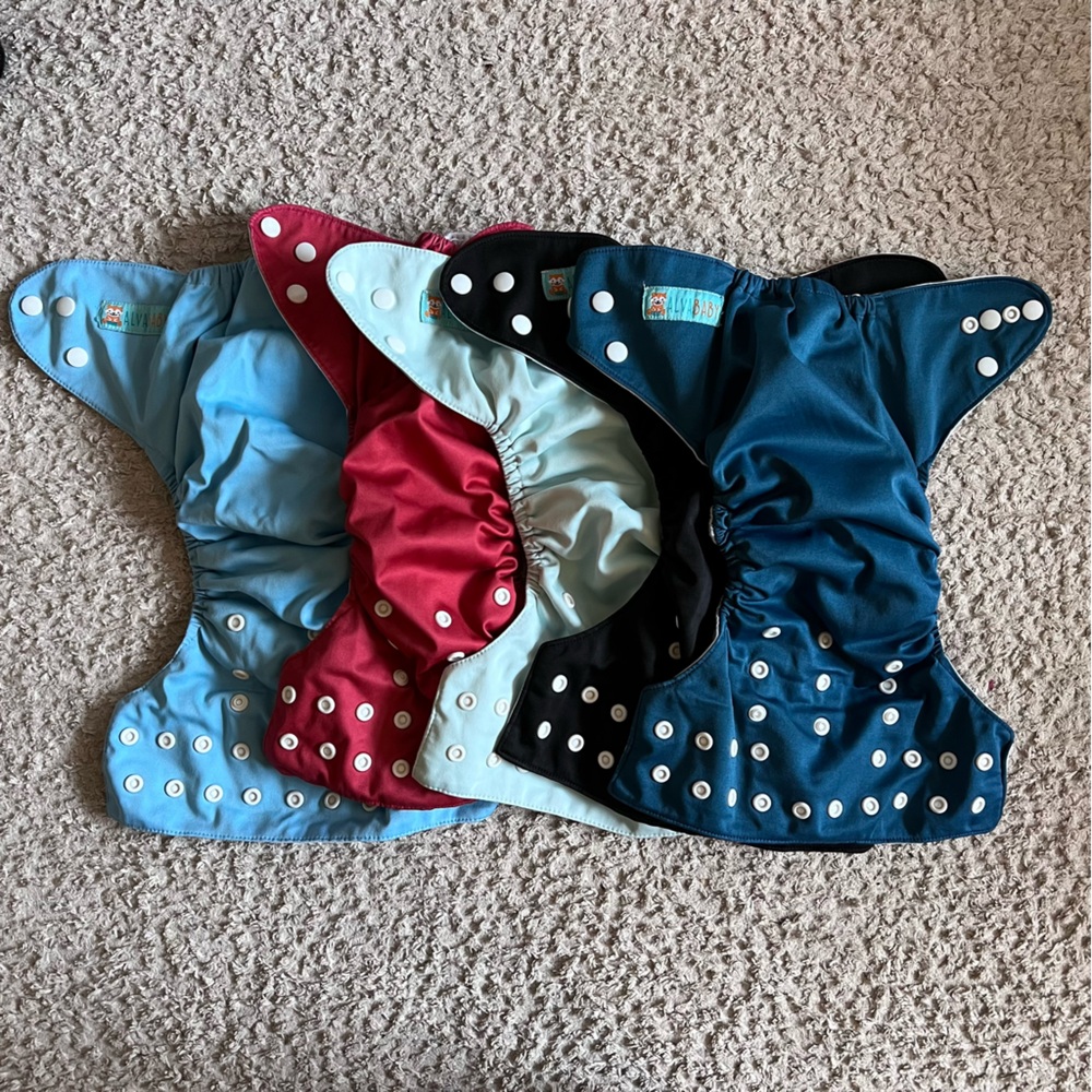 Lot of 5 solid color Alva Baby pocket diapers